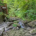 House By The Stream - Happy Feriehus