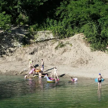 House By The Stream - Happy Počitniška hiša