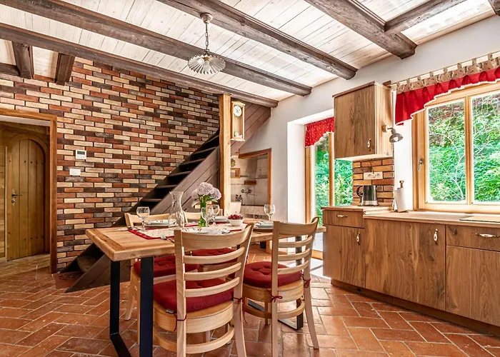 Dom wakacyjny House By The Stream - Happy *