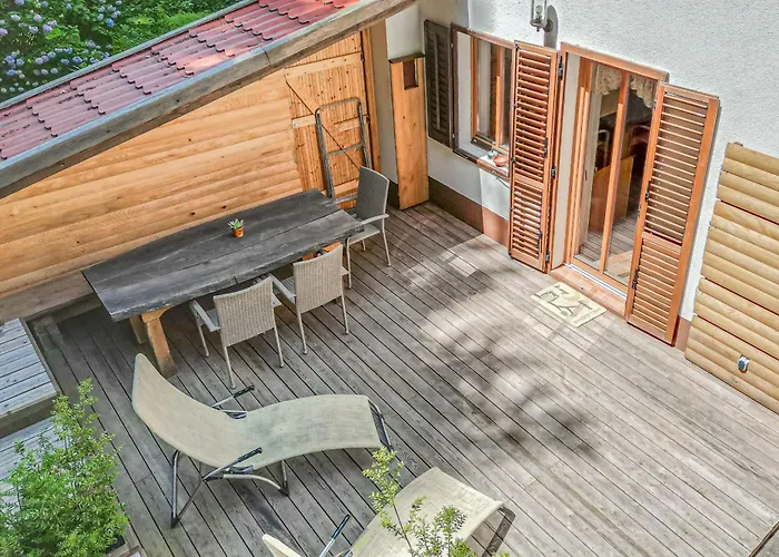 Dom wakacyjny House By The Stream - Happy