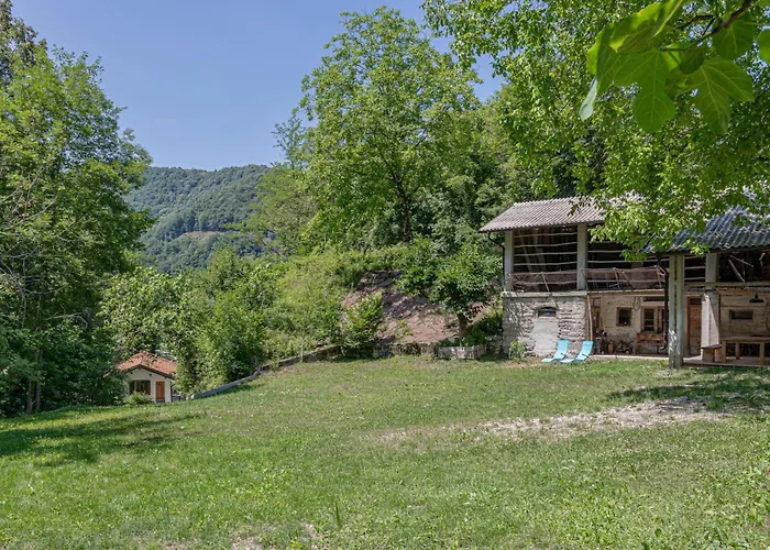 Dom wakacyjny House By The Stream - Happy Avce